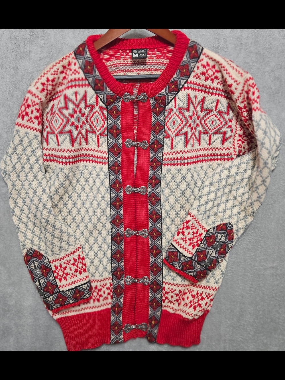 Dale of Norway Vintage Wool Cardigan Sweater Fair Isle, Size Medium